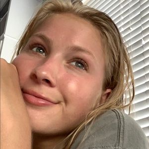 Meet your Posher, Annika